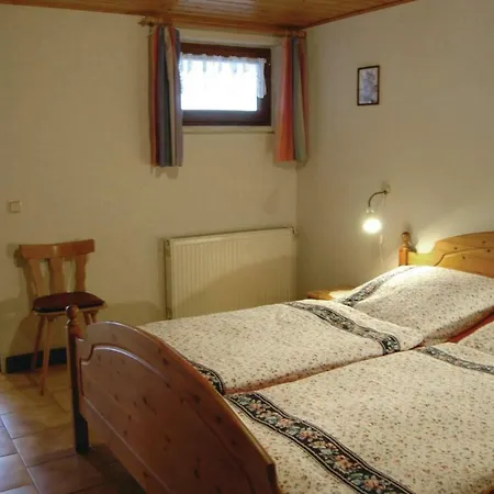 Awesome In Prm With 3 Bedrooms And Wifi Prüm