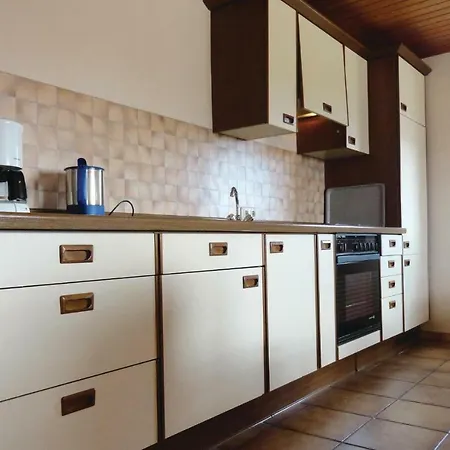 Appartement Awesome In Prm With 3 Bedrooms And Wifi Prüm